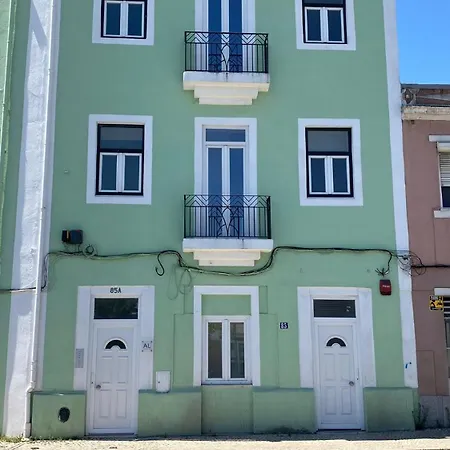 Serafina 2nd Floor 2br With Swimingpool Apartamento *